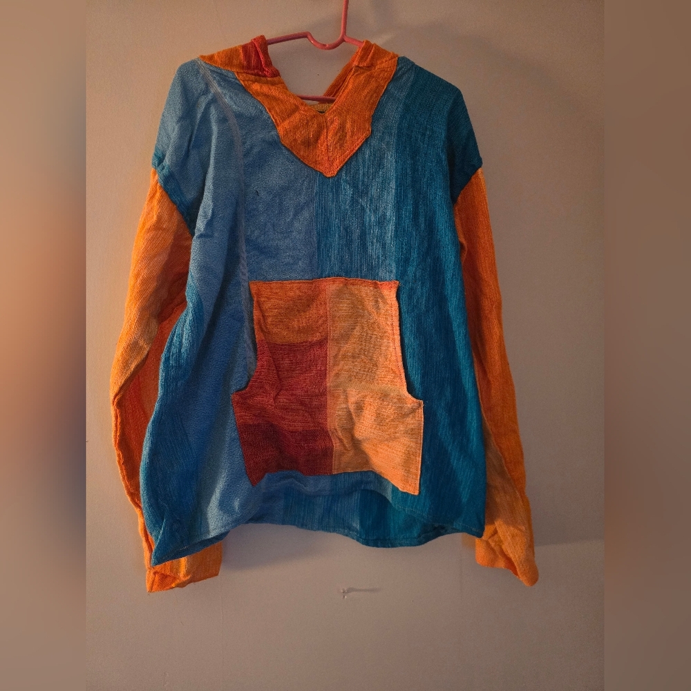 Costum Poncho Sweater